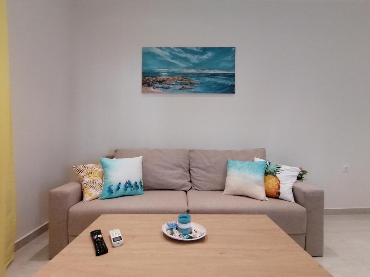 Sea Pleasure Apartment Peraia  Exterior photo