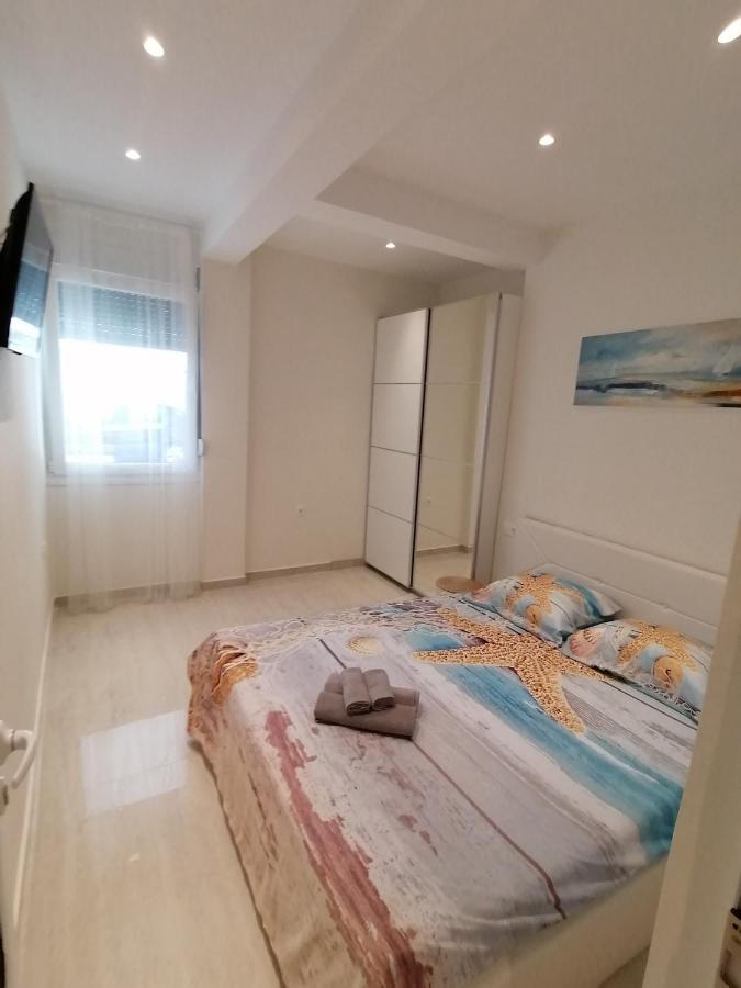 Sea Pleasure Apartment Peraia  Exterior photo