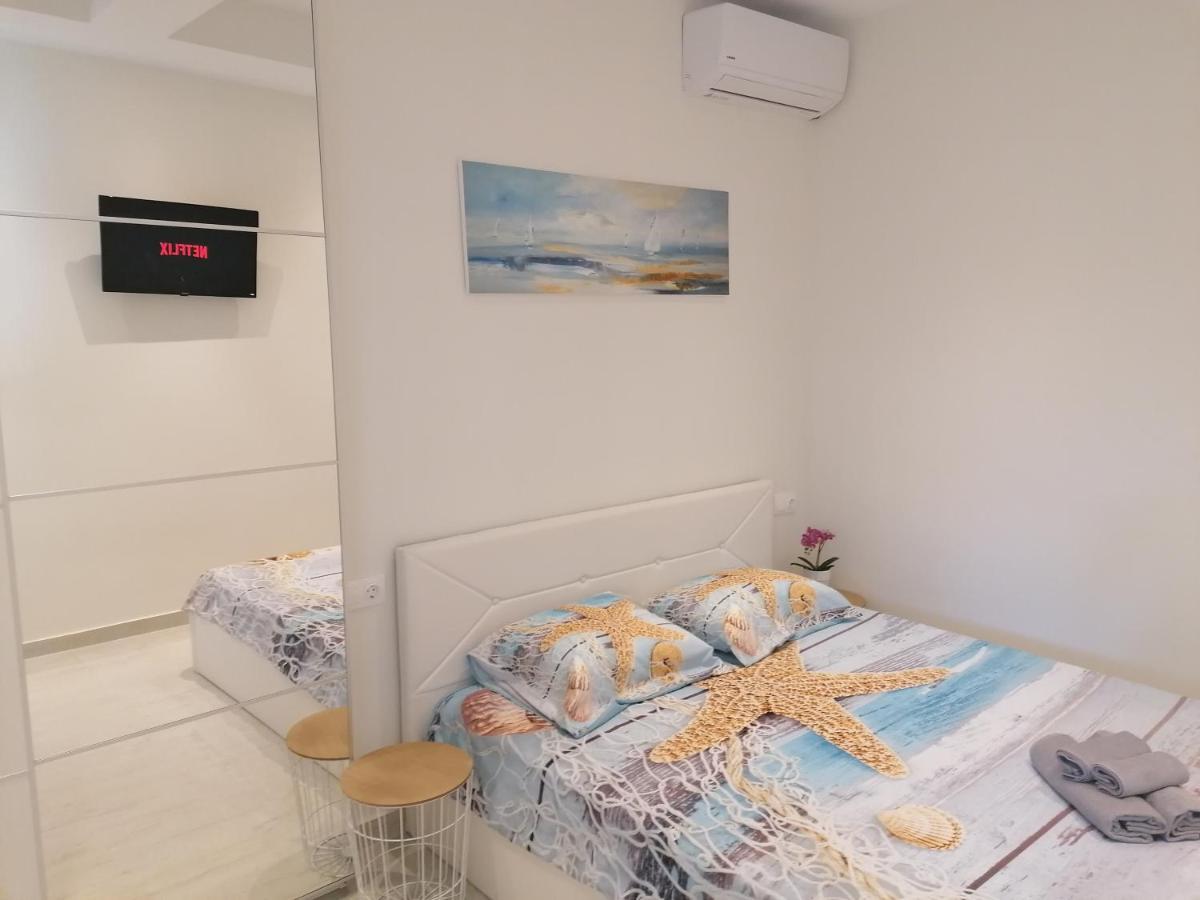 Sea Pleasure Apartment Peraia  Exterior photo